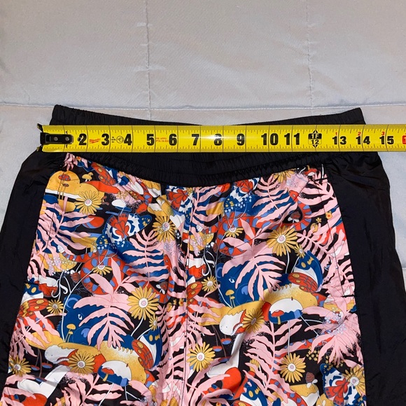 North Face Printed Hydrenaline 2000 Jogger Pants - Picture 9 of 11